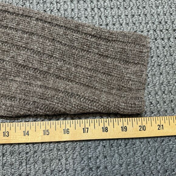 J.Crew Vintage 100% Wool Knit Sweater Women's Size Medium V-Neck Hong Kong - Picture 6 of 8